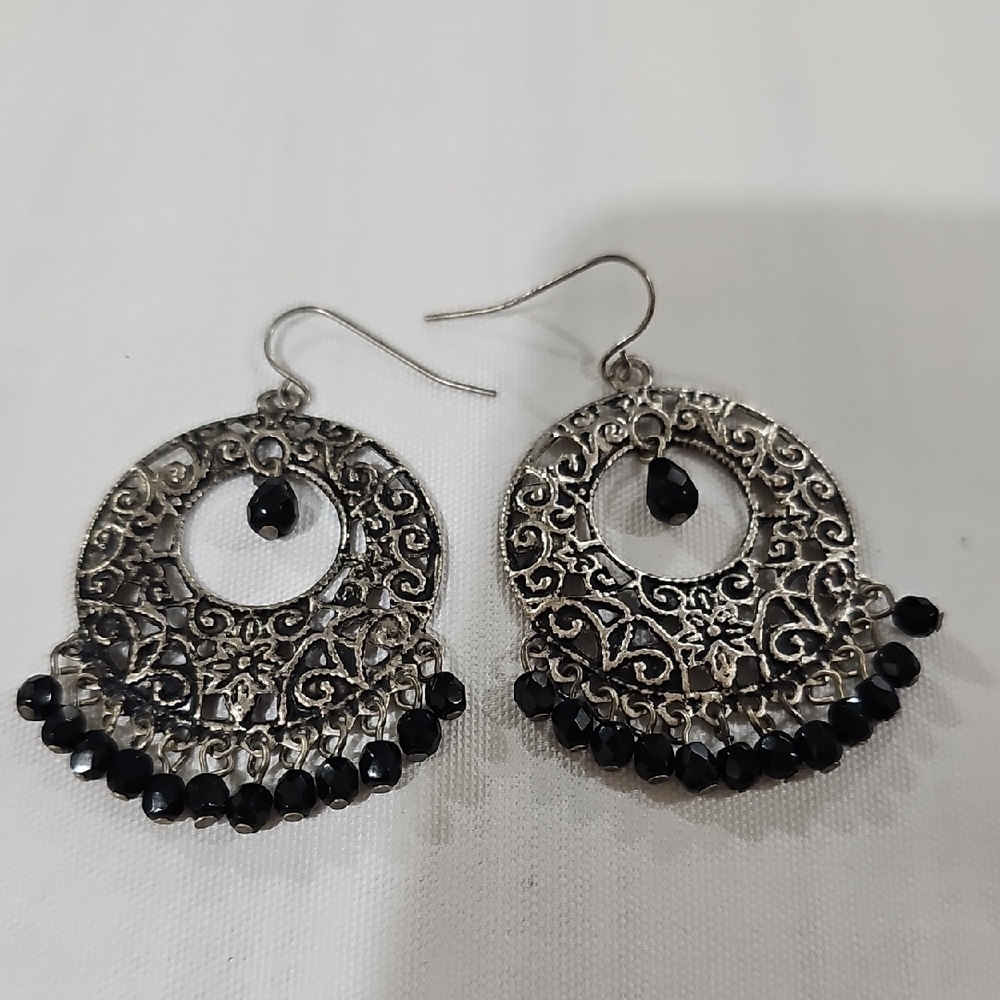 Source Unknown Silver and Black Chandelier Earrings